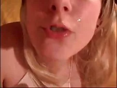 A la tetona Masha le ...